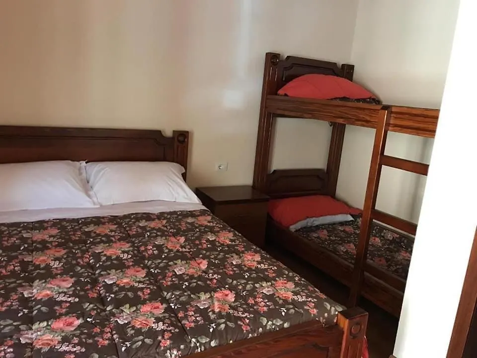 A Pousada Bujtina Hader Xhebro Tepelene Albergue